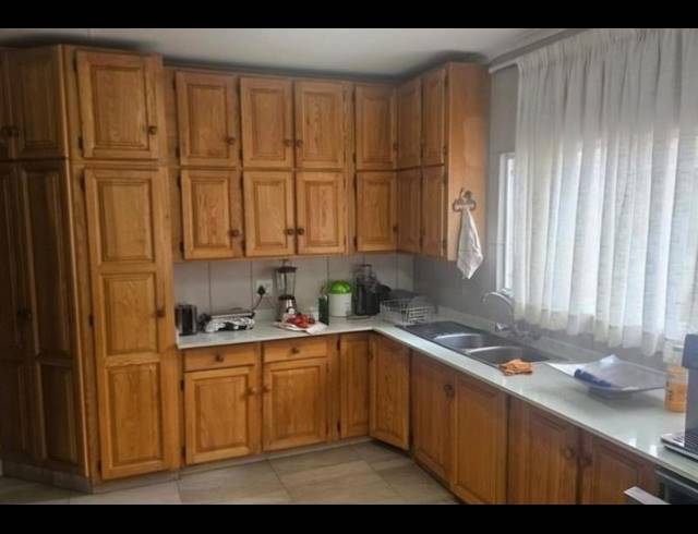 4 BEDROOM HOUSE FOR SALE IN ELDORAIGNE